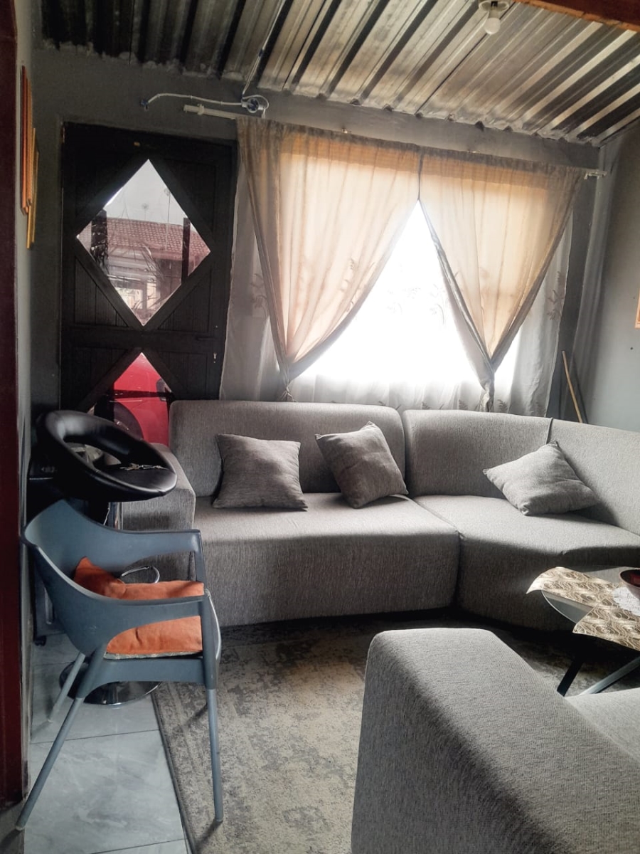 1 Bedroom Property for Sale in J B Mafora Free State